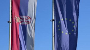 Sırbistan ve Avrupa Birliği Rüzgarlı Gün 'de Bayraklarını Birleştirdi