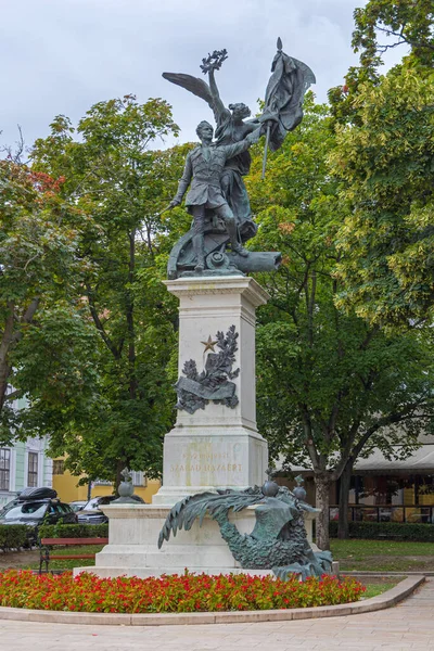 Budapest Hungary July 2022 Monument Szabad Hazaert Bronze Statue Soldier — Stock Photo, Image