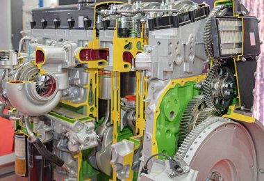 Büyük Kamyon Diesel Motor Motor Çapraz Kısmı Tabancalar ve Vitesler