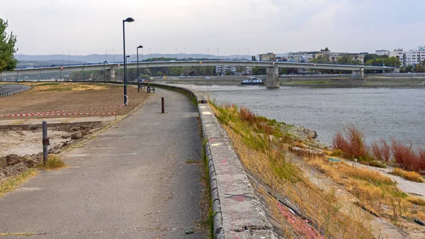 Пішохідний Шлях Узбережжя Дунаю Міст Варадін Новий Сад Сербія Після — стокове фото