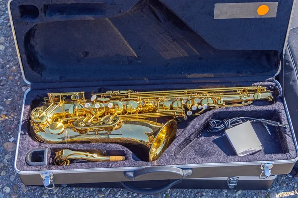 Gebruikt Gouden Saxofoon Muziekinstrument Draagtas — Stockfoto
