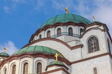 Belgrad 'daki Saint Sava Mermer Kilisesi' nin Arka Manzarası
