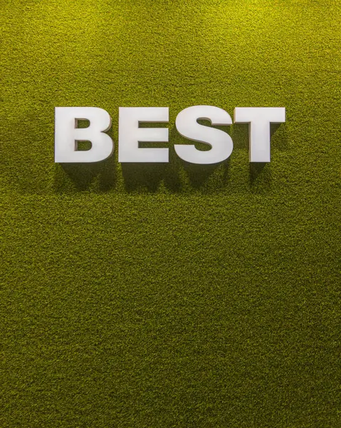 White Sign Best Artificial Green Grass Wall — Zdjęcie stockowe