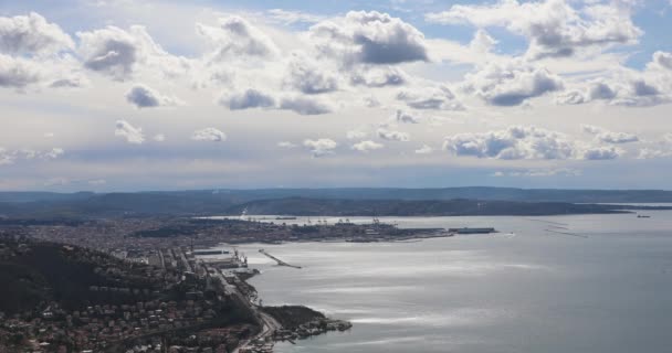 Luftudsigt Trieste Bay Adriaterhavet Cityscape Italien – Stock-video