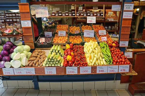 Boedapest Hongarije Juli 2015 Verse Groenten Fruit Boerenwinkel Central Market — Stockfoto