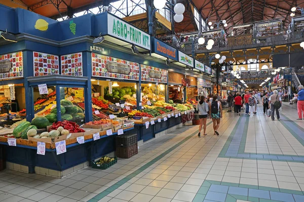 Budapest Ungern Juli 2015 Jordbrukare Producerar Livsmedelsbutiker Central Market Hall — Stockfoto