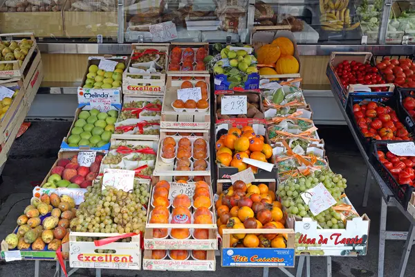 Trieste Itália Outubro 2014 Produção Legumes Frescos Farmers Market Stall — Fotografia de Stock