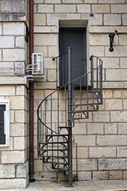 metal döner Helezon merdiven, dış yapı