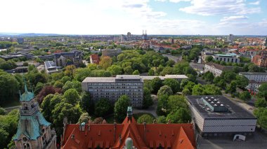 Hannover Almanya Şehri New City Hall Spring Day 'den Skyline