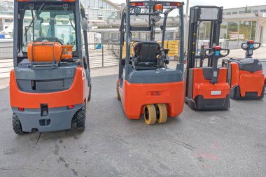 Dört Forklift Truck Gaz ve Elektrikli Araçlar