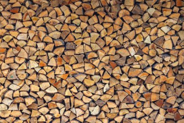 Büyük Odun Özellikleri Yığını