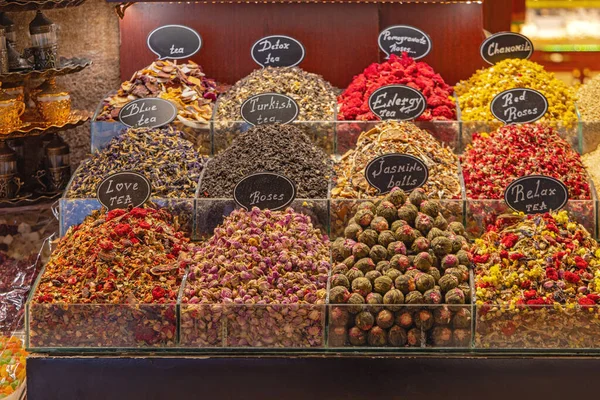 Variety Čaje Chai Mix Egyptském Trhu Istanbulu Turecko — Stock fotografie
