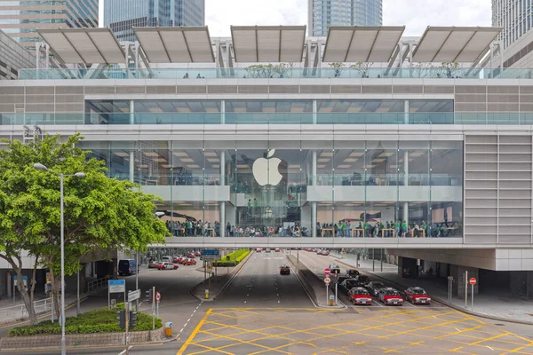 stock image Hong Kong, China - May 1, 2017: Apple Retail Store at Ifc Mall Shopping Centre at Island.