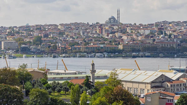 Altın Boynuz Şehir Manzarası Sonbahar Günü İstanbul Türkiye 'de
