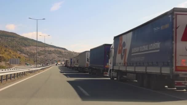 Dimitrovgrad Serbien Oktober 2023 Lang Lastbil Lastbiler Grænse Adgang Til – Stock-video