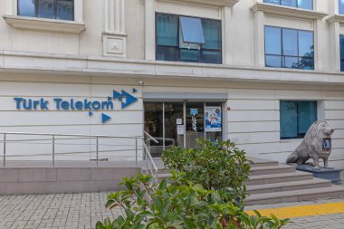 İstanbul, Türkiye - 20 Ekim 2023: Türk Telekom Haberleşme Hizmetleri Sağlama Kurumu.