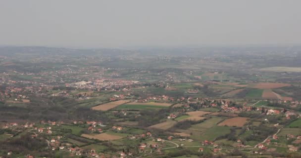 Lege Groene Velden Uitzicht Vanaf Kosmaj Berg Servië Landschap Pan — Stockvideo
