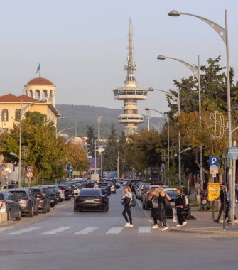 Selanik, Yunanistan - 22 Ekim 2023: Sonbahar Günü Uluslararası Sergi Merkezi 'nde Şehir OTE İletişim Kulesi Sembolü.