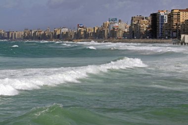 İskenderiye, Mısır - 28 Şubat 2010: İskenderiye 'de Akdeniz Cephesi' ndeki Konut Binaları.