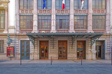 Nice, Fransa - 17 Ocak 2012: Opera Tiyatrosu Bale ve Filarmoni Orkestrası Binası.