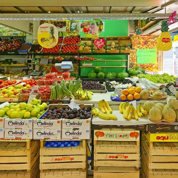 Рим Италия Июня 2014 Года Свежие Фрукты Овощи Фермерском Рынке — стоковое фото