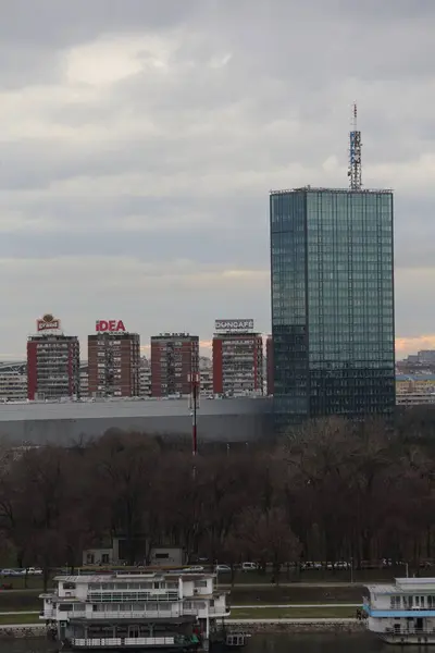 Belgrad Serbien März 2016 Wolkenkratzer Tower Usce Shopping Mall Und Stockbild