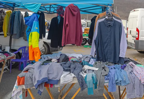 Second Hand Clothes Used Garment Stand Flea Market รูปภาพสต็อก