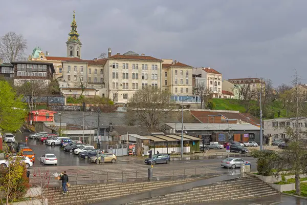 Belgrad Serbien März 2024 Kirchturm Und Altstadtgebäude Regnerischen Wintertag Blick Stockbild