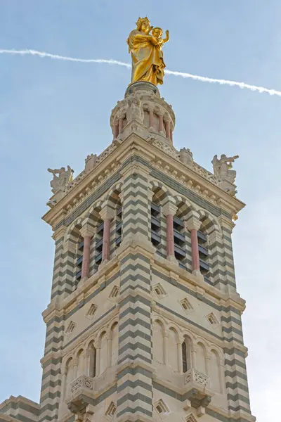 Марсель Франція Січня 2016 Золота Статуя Вершині Дзвіниці Базиліка Нотр Ліцензійні Стокові Фото