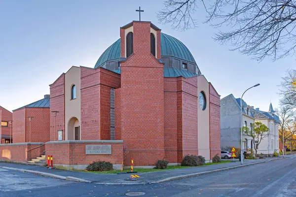 Fredrikstad Noruega Octubre 2016 Iglesia Católica Santa Birgitta Edificio Ladrillos Imágenes De Stock Sin Royalties Gratis