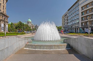 Belgrad, Sırbistan - 30 Haziran 2019: Sırbistan 'ın başkenti Belgrad' da Parlamento Hükümet Binası.