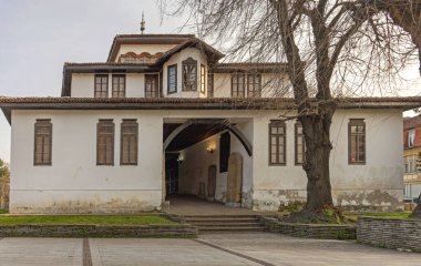 Vidin, Bulgaristan - 16 Mart 2024: Bölge Tarih Müzesi Kasaba Merkezi 'ndeki Kanaka Binası.