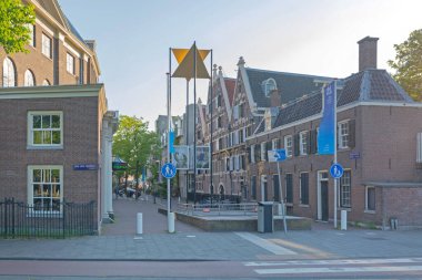 Amsterdam, Hollanda - 14 Mayıs 2018: Nieuwe Amstelstraat 'taki Yahudi Kültür Bölgesi David Star Sembol Joods Tarih Müzesi Binası.