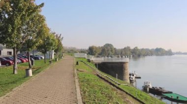 Gezinti Alanı Slavonski Brod Hırvatistan 'ı Bih ile Sava Doğal Sınırı' nda