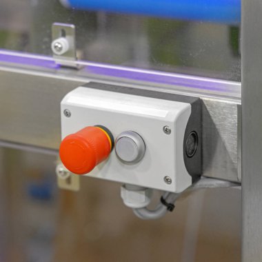 Büyük Kırmızı Acil Durum Durdur ve Makine Kontrol Kutusunda Bırak