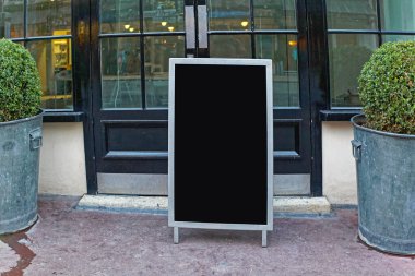 Restoran Bilgilerinin Önündeki Boş İlan Kara Tahtası Çerçevesi Boşluğu Kopyala