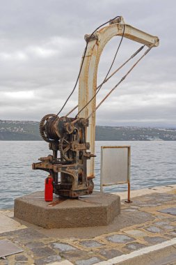 Hırvatistan 'ın İskelesinde Eski Elle Vinci Patlayan Tekne Turnası