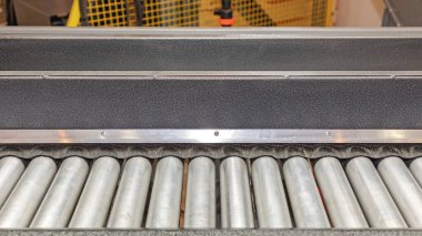 Metal Rollers Taşıyıcı Fabrikası Üretim Hattı Ekipmanı