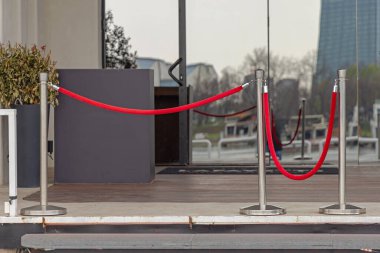 Kırmızı İp Gümüş Postalar Stanchion Vip Olay Yeri Girişi Kulübü