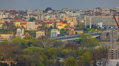 Sava Nehri üzerindeki Eski Kemer Köprüsü Belgrad Bahar Günü