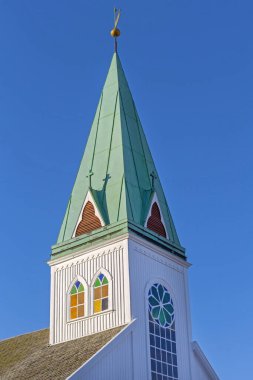 Fredrikstad Norveç 'te Ridehusgata Caddesi' ndeki Metodist Kilise Kulesi Sonbahar Günü