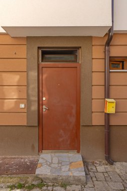 Ohri Kuzey Makedonya 'daki Yeni Ev' in Kapalı Kahverengi Kapısı