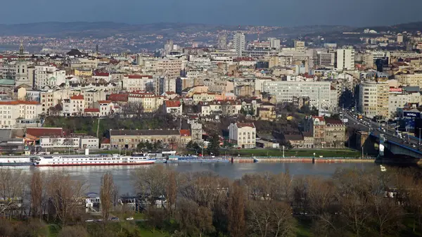 Belgrad, Sırbistan - 23 Mart 2013: İlkbahar Öğleden Sonra Eski Kent Hava Manzarası.