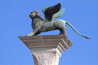 Venedik, İtalya - 16 Haziran 2010: San Marco Bronz Kanatlı Aslan Şehir Tarihi Simgesi.
