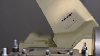 Otomatik Polisher Robot Kollu Cnc Torna Metal Fabrikası Üretim Süreci