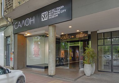 Belgrad, Sırbistan - 12 Haziran 2024: Kralja Aleksandra Bulvarı 'ndaki Sanat Galerisi Belgrad Şehir Müzesi Binası.