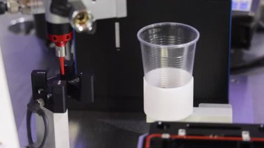 Robotik Kol İpucu Temizleyici başlık Sıvı Mühürleme Bakım Üretimi