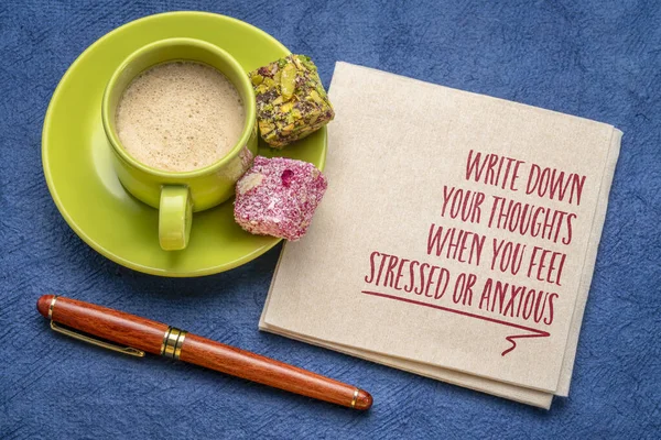 Anote Sus Pensamientos Cuando Sienta Estresado Ansioso Consejos Inspiradores Escritura —  Fotos de Stock