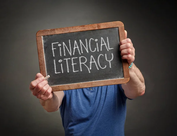 Financiële Geletterdheid Wit Krijt Een Schoolbord Handen Van Een Leraar — Stockfoto