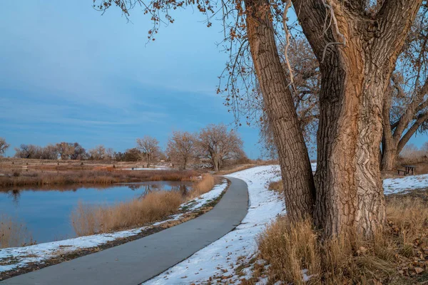 November Schemering Een Fietspad South Platte River Trail Bij Brighton Stockfoto